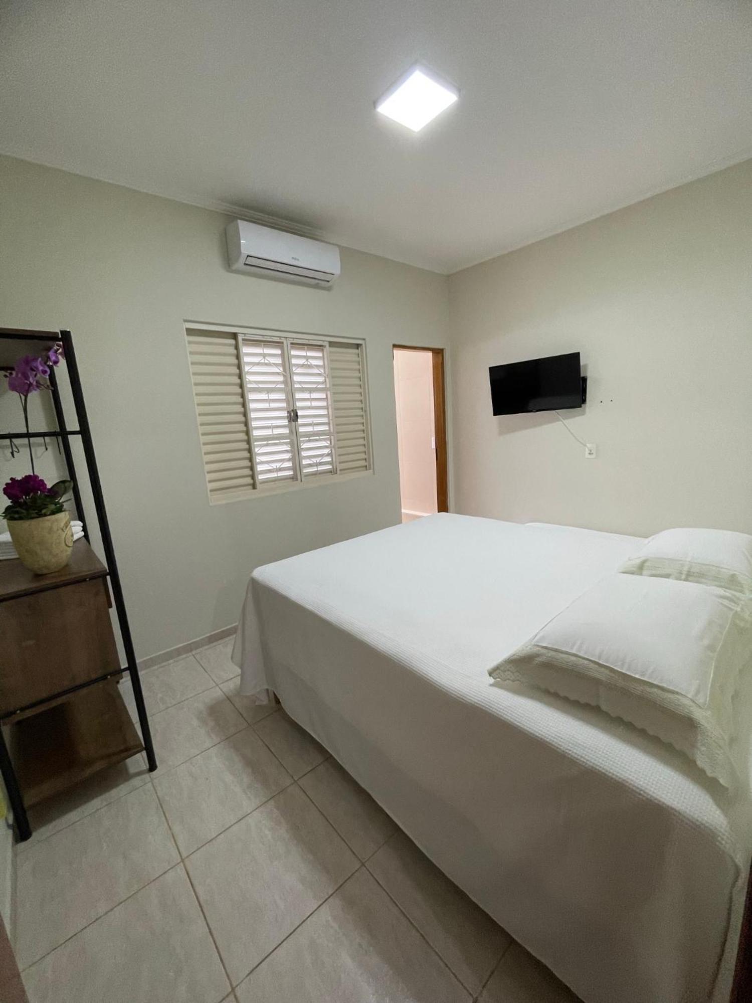 Casa Premiatto Apartment Holambra Bilik gambar