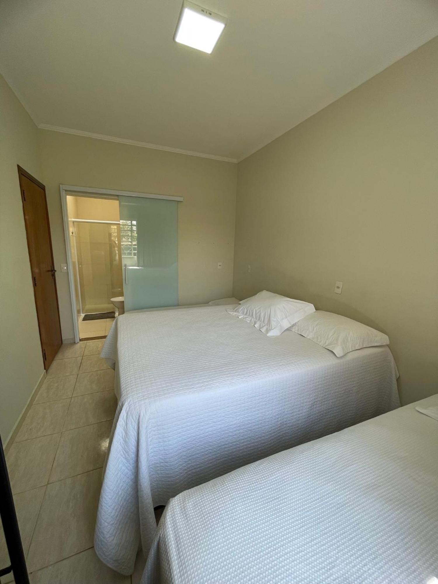 Casa Premiatto Apartment Holambra Bilik gambar